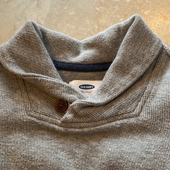 Gray Old Navy Sweater - Size 4T - Picture 3 of 4
